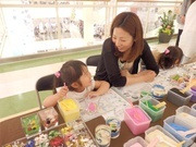 キャンドルづくりの風景です。